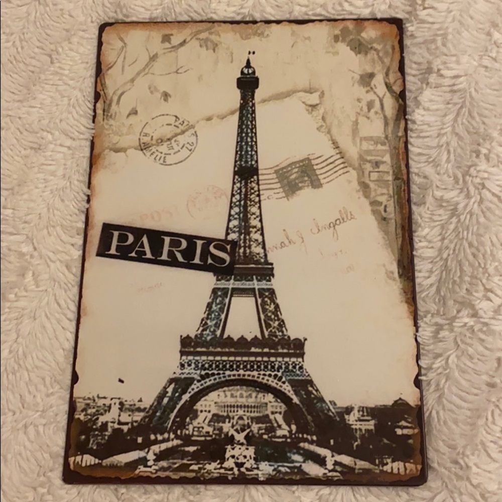 Metal Paris sign